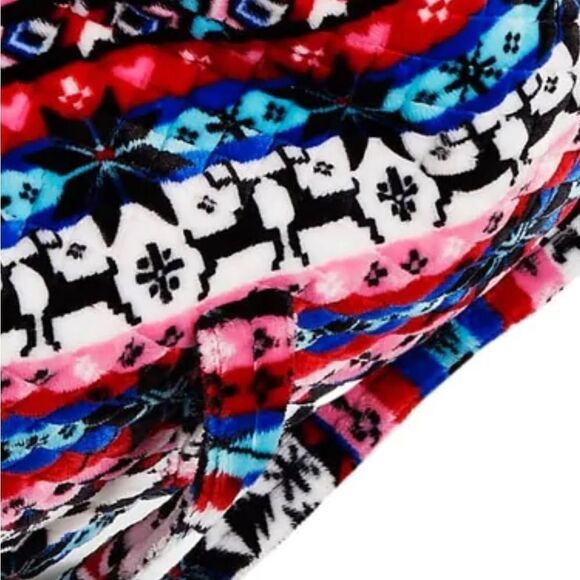 Vera Bradley Large Duffel Bag in Fleece Nordic Stripe Multi NWT - Picture 4 of 8